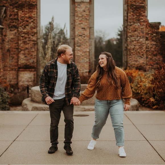 Meet your Posher, Haley - Picture 5 of 7